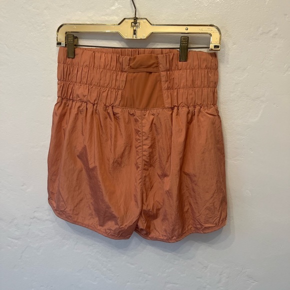 Free People The Way Home Shorts in Brushed Apricot Size L - Picture 6 of 6